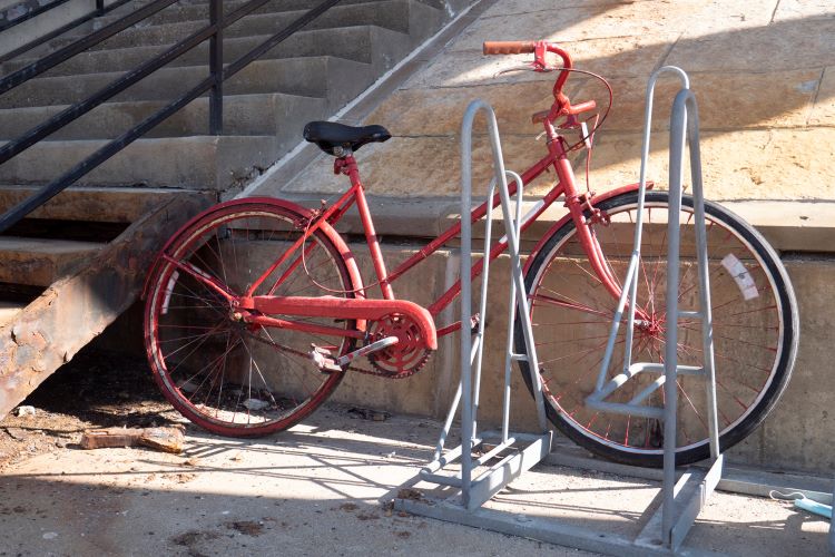 red bike